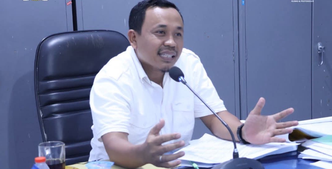 Wakil Ketua Komisi II DPRD Bulukumba, Kaspul BJ, mengapresiasi realisasi KUR BRI Cabang Bulukumba yang melampaui target 2025.
