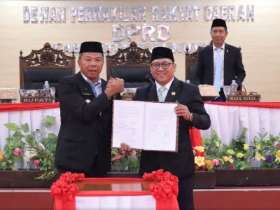 Bupati Bulukumba bersama Pimpinan DPRD Bulukumba usai penetapan Empat Ranperda Tahun 2025.