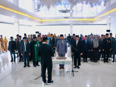 Bupati Bulukumba Andi Muchtar Ali Yusuf resmi melantik puluhan Pejabat Eselon II dan fungsional pada 1 Desember 2025.
