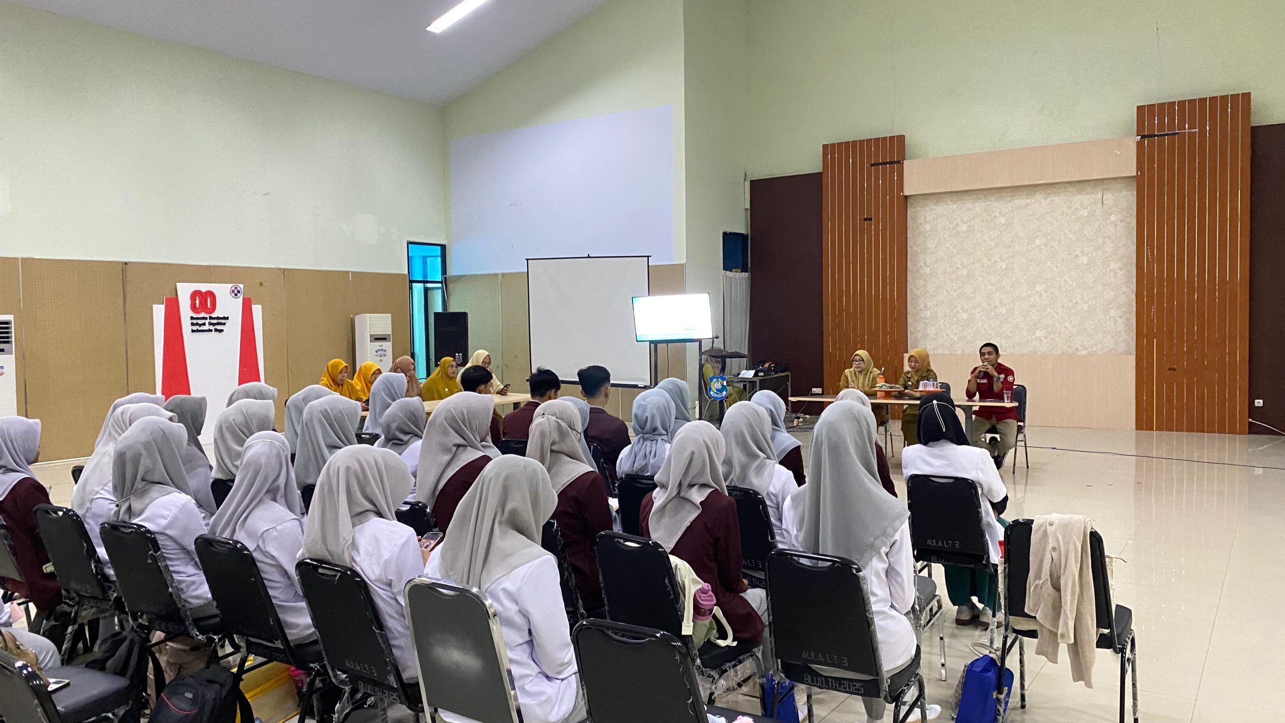 RSUD HASDR Bulukumba menerima 30 mahasiswa S1 Keperawatan STIKES Panrita Husada untuk praktik klinik mulai 15 Desember 2025 hingga 17 Januari 2026.