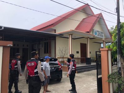 Polres Bulukumba meningkatkan patroli dan pengamanan di gereja-gereja jelang Natal guna memastikan kamtibmas aman dan ibadah umat Kristiani berjalan kondusif.