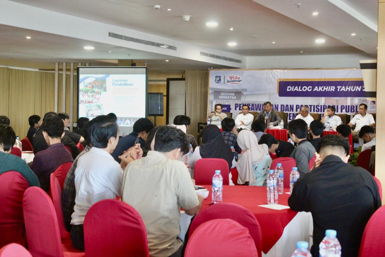 Bupati Bulukumba Andi Utta menggelar Dialog Akhir Tahun bersama mahasiswa Bulukumba di Makassar untuk menyerap aspirasi dan memperkuat kolaborasi pembangunan daerah.