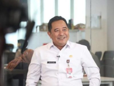 Mantan Pj Gubernur Sulsel Bahtiar Baharuddin diperiksa 10 jam oleh Kejati Sulsel terkait dugaan korupsi proyek pengadaan bibit nanas Rp60 miliar Tahun Anggaran 2024.