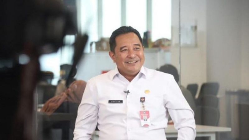 Mantan Pj Gubernur Sulsel Bahtiar Baharuddin diperiksa 10 jam oleh Kejati Sulsel terkait dugaan korupsi proyek pengadaan bibit nanas Rp60 miliar Tahun Anggaran 2024.