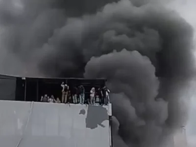 Kebakaran hebat melanda Gedung Terra Drone di Kemayoran, Jakarta Pusat, Sabtu (9/12/2025), menewaskan 22 orang termasuk seorang ibu hamil bernama Novia. Berikut daftar lengkap identitas korban dan kronologi kejadian menurut saksi.