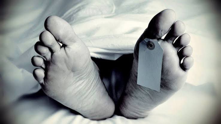 Dua mata elang tewas setelah dikeroyok massa di Kalibata, Jakarta Selatan. Polisi dan TNI dikerahkan untuk meredam ketegangan serta mengamankan lokasi pascakejadian.