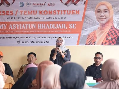 Ketua DPRD Bulukumba, Umy Asyiatun Khadijah menggelar Reses Masa Persidangan I Tahun 2025 di Desa Salassae.