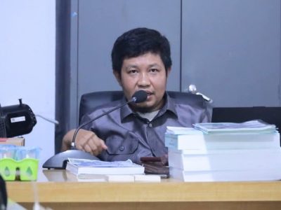 Dr. Supriadi dari Fraksi PKS pimpin rapat perdana Pansus II DPRD Bulukumba membahas Ranperda RTRW 2025–2045