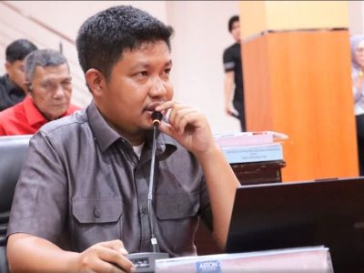 Dr. Supriadi Anggota DPRD Bulukumba memberikan pernyataan soal pembayaran digital gabah petani