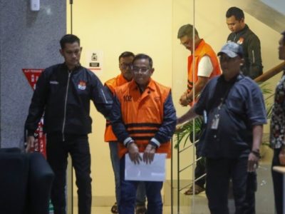 Bupati Pati Sudewo saat diumumkan sebagai tersangka kasus korupsi proyek jalur kereta DJKA oleh KPK