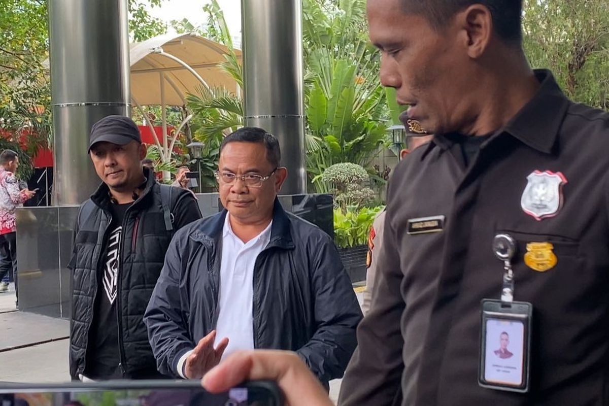 Bupati Pati Sudewo tiba di Gedung Merah Putih KPK Jakarta