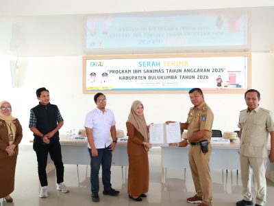 Bupati Bulukumba Andi Muchtar Ali Yusuf menghadiri serah terima program Infrastruktur Berbasis Masyarakat (IBM) Sanitasi Masyarakat (Sanimas) Kabupaten Bulukumba tahun anggaran 2025