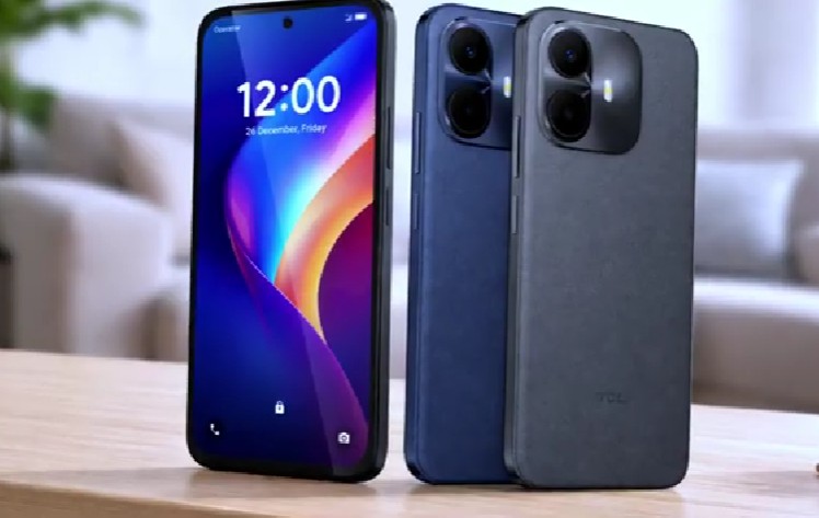 TCL K70 Power dengan desain bodi sederhana dan layar besar 6,8 inci.