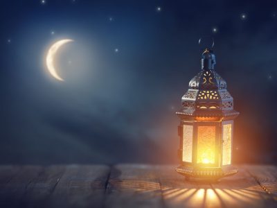 Ilustrasi pengamatan hilal penentuan awal Ramadan 1447 Hijriah