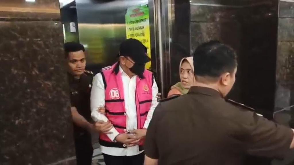 Bahtiar Baharuddin ditetapkan tersangka kasus korupsi pengadaan bibit nanas oleh Kejati Sulsel
