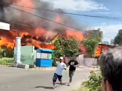 Kebakaran Bulukumba menghanguskan rumah warga di Kampung KB Kelurahan Terang-terang Ujung Bulu