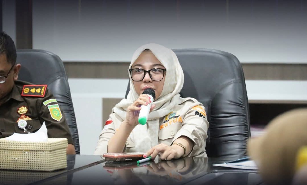 Ketua DPRD Bulukumba Umy Asyiatun Khadijah menghadiri rapat persiapan evaluasi Kabupaten Layak Anak di Kantor Sekda Bulukumba.