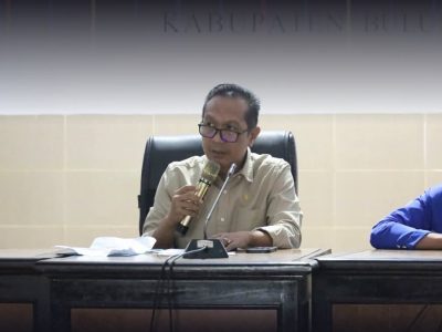 Wakil Ketua DPRD Bulukumba Syahruni Haris menerima aspirasi sopir travel dan PMII terkait operasional Bus AKAP di Kabupaten Bulukumba, Kamis (12/3/2026).