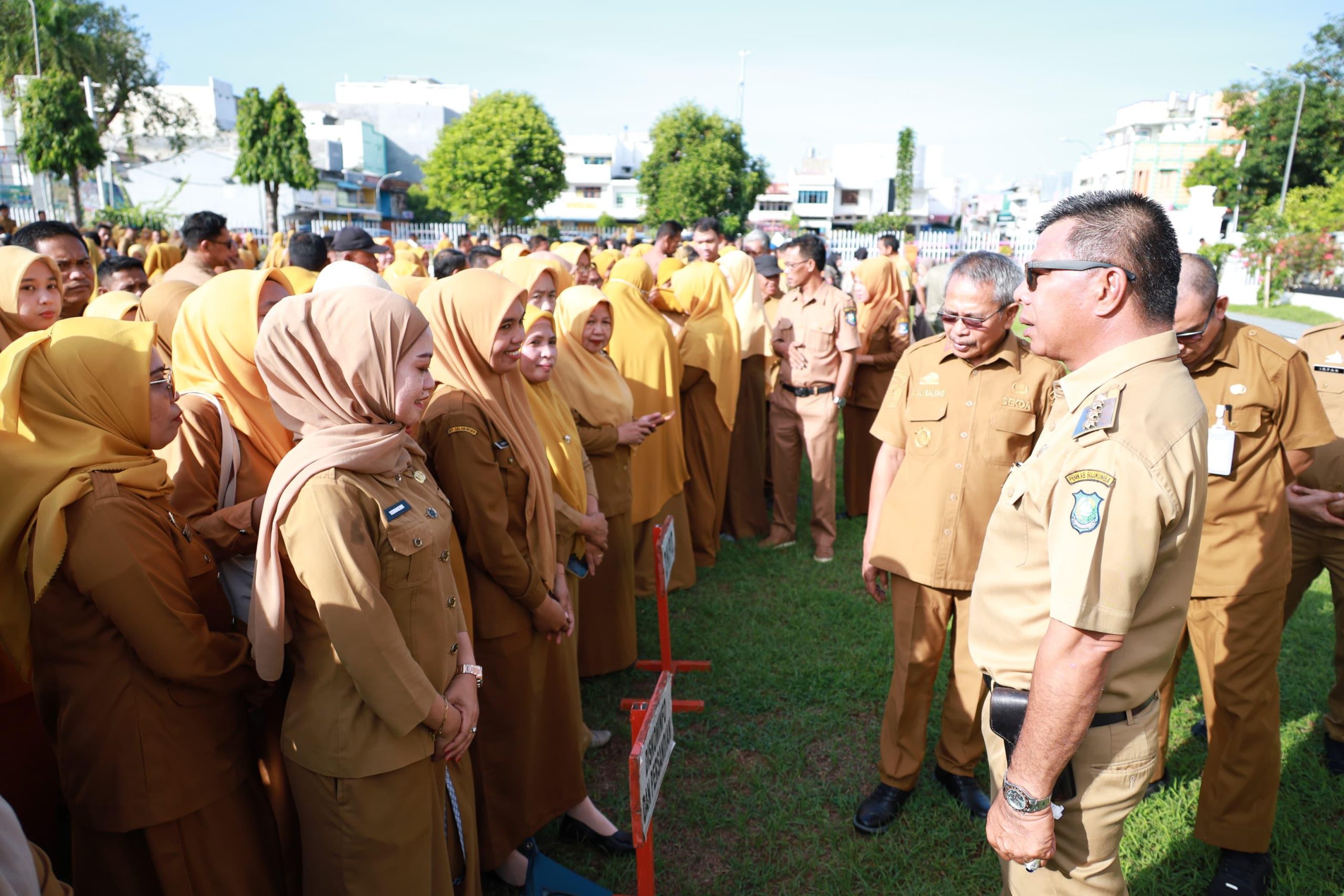 Apel gabungan ASN Pemerintah Kabupaten Bulukumba pasca Hari Raya Idul Fitri dipimpin Bupati Andi Utta