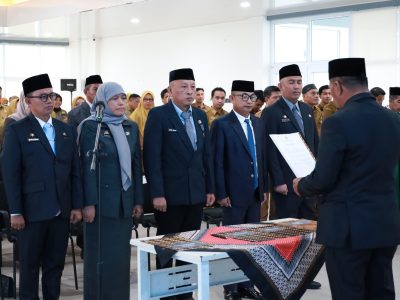 Pelantikan lima pejabat Eselon II Pemerintah Kabupaten Bulukumba di Gedung Pinisi