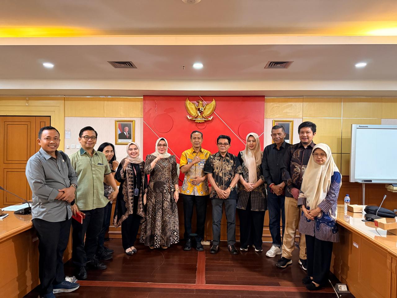 Rombongan DPRD Bulukumba saat kunjungan kerja ke Kementerian Koperasi membahas Koperasi Desa Merah Putih