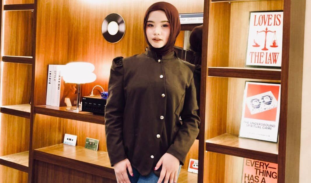 Audisi offline Dangdut Academy 8 (DA8) di Makassar resmi berakhir pada 26 April 2026. Diva Ananda asal Bulukumba menjadi salah satu peserta yang dinyatakan lolos ke tahap berikutnya