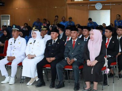 Pelantikan dan mutasi pejabat administrator serta fungsional Pemkab Bulukumba di Ruang Pola Kantor Bupati Bulukumba, Senin 27 April 2026.