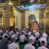 Personel Polres Bulukumba dan siswa Latja SPN Batua Makassar mengikuti kegiatan Binrohtal di Masjid Namirah Polres Bulukumba, Kamis (30/4/2026).