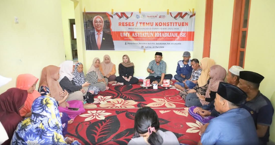 Ketua DPRD Bulukumba Umy Asyiatun Khadijah saat melaksanakan reses di Dusun Palipi, Desa Bulo-Bulo, Kecamatan Bulukumpa, Jumat (22/5/2026), menyerap aspirasi warga terkait irigasi, air bersih, dan bantuan pertanian.
