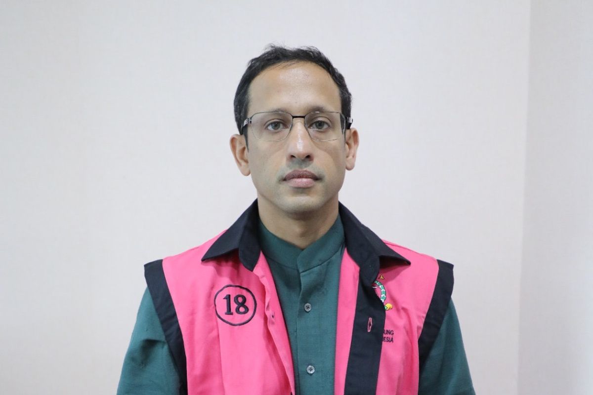 Mantan Mendikbudristek Nadiem Makarim menghadapi tuntutan 18 tahun penjara dan uang pengganti Rp5,6 triliun dalam sidang kasus dugaan korupsi pengadaan Chromebook dan CDM Kemendikbudristek.