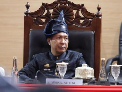 Wakil Ketua DPRD Bulukumba Syahruni Haris menyampaikan pesan Hari Pendidikan Nasional 2026 dengan menekankan pentingnya pendidikan berkualitas dan merata bagi seluruh masyarakat.