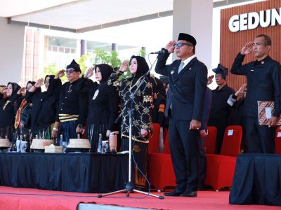 Upacara Hardiknas 2026 Bulukumba di Lapangan Pemuda dipimpin Bupati Andi Muchtar Ali Yusuf bersama ratusan peserta didik dan pejabat daerah