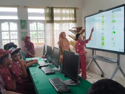 SD 24 Salemba menyambut positif kebijakan pemerintah yang menjadikan Bahasa Inggris sebagai mata pelajaran wajib di SD secara bertahap mulai tahun ajaran 2027/2028 sebagai upaya memperkuat literasi global siswa sejak dini.